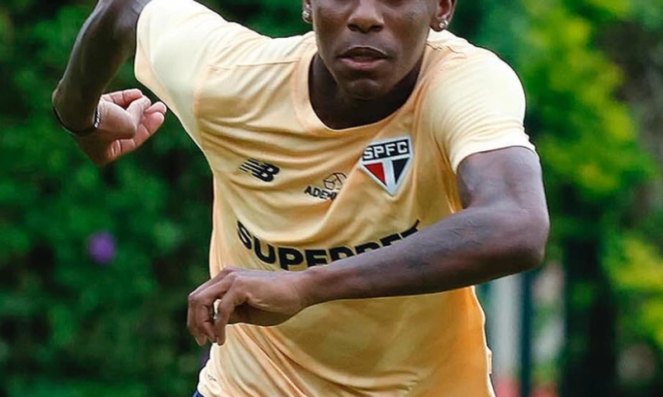 Arboleda exige solução rápida e volta ao time: 48 horas para São Paulo responder