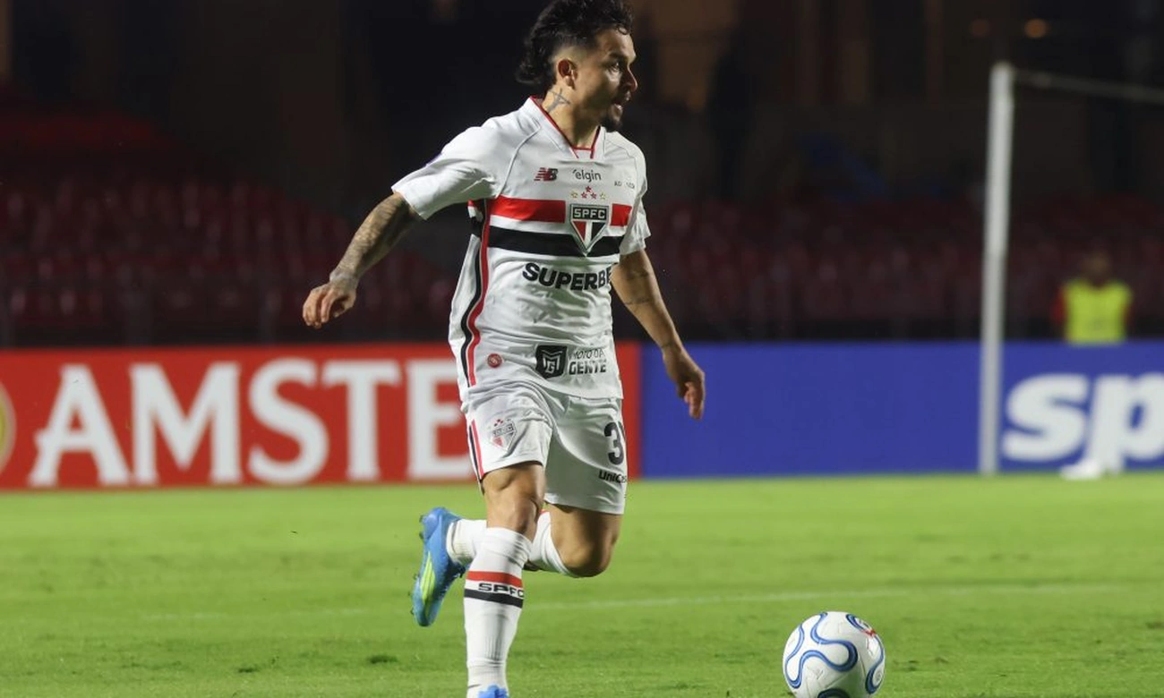 Artur celebra o fim do jejum do São Paulo com 8 jogos sem vitória em jejum quebrado hoje