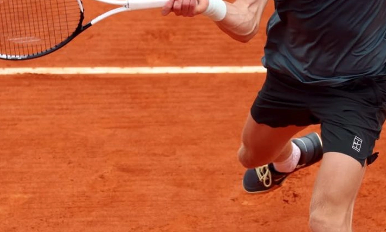 Sinner é eliminado por Cerundolo em Roland Garros agora