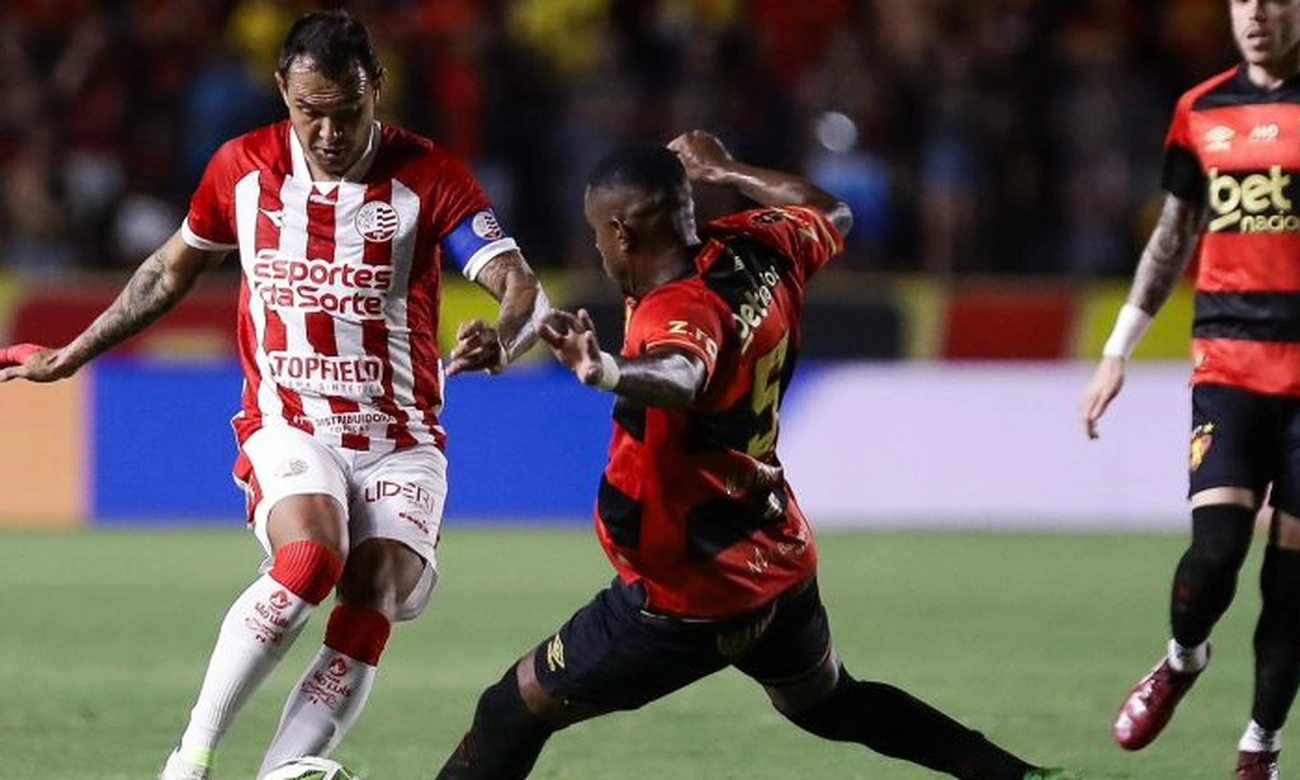 Presidente do Náutico, Bruno Becker, é levado à delegacia hoje após agredir torcedor do Sport em clássico em Recife